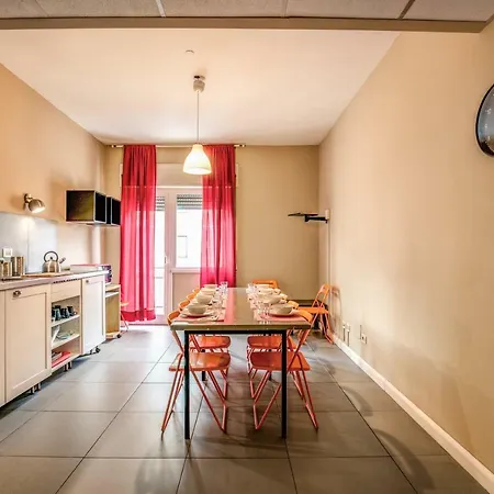 Tuscolano 6 Bedroom 6 Bathroom *