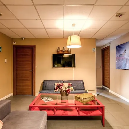 Tuscolano 6 Bedroom 6 Bathroom Apartment Rome