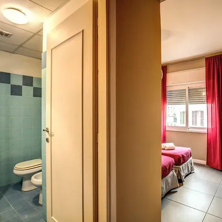 Apartment Tuscolano 6 Bedroom 6 Bathroom *