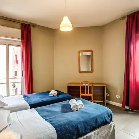 Tuscolano 6 Bedroom 6 Bathroom *