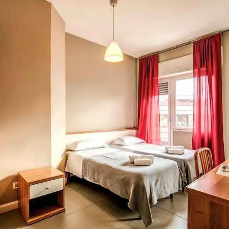 Apartman Tuscolano 6 Bedroom 6 Bathroom Róma